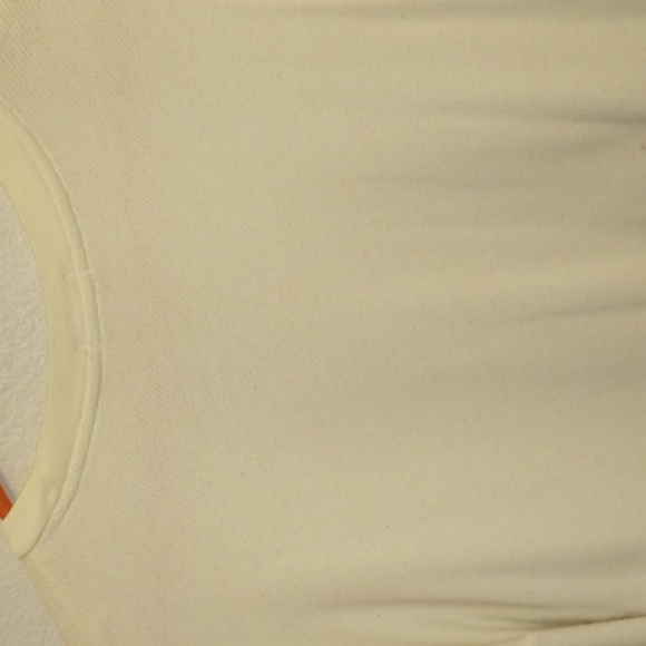 Sweater - Picture 4 of 4